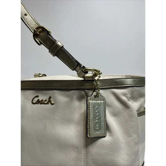 Coach Gallery Tote Shoulder Bag Cream With Gold Accents - Picture 6 of 10